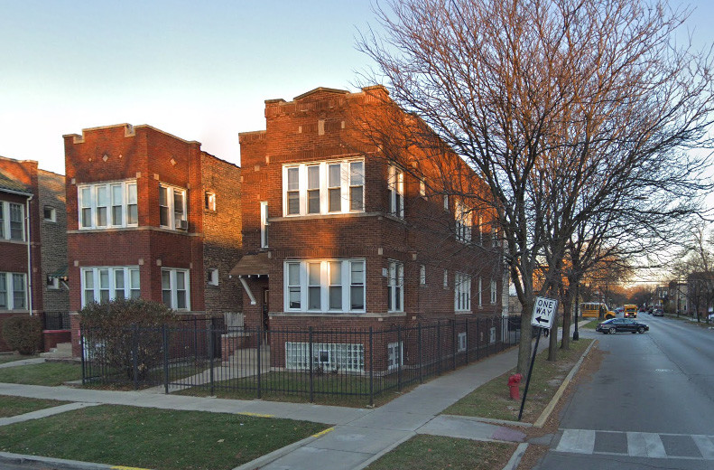 1001 N Massasoit Ave in Chicago, IL - Building Photo