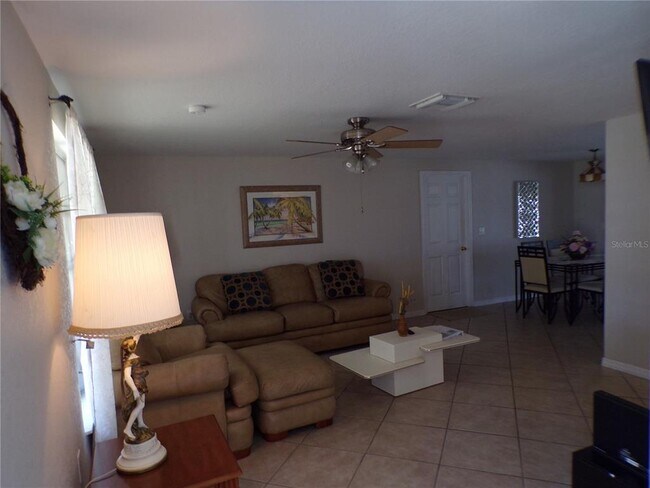 182 Chelsea Ct NW in Port Charlotte, FL - Building Photo - Building Photo
