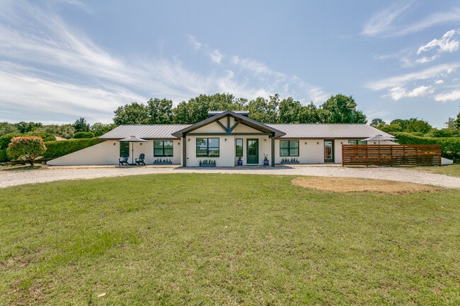 property at 1190 Sycamore Bend Rd