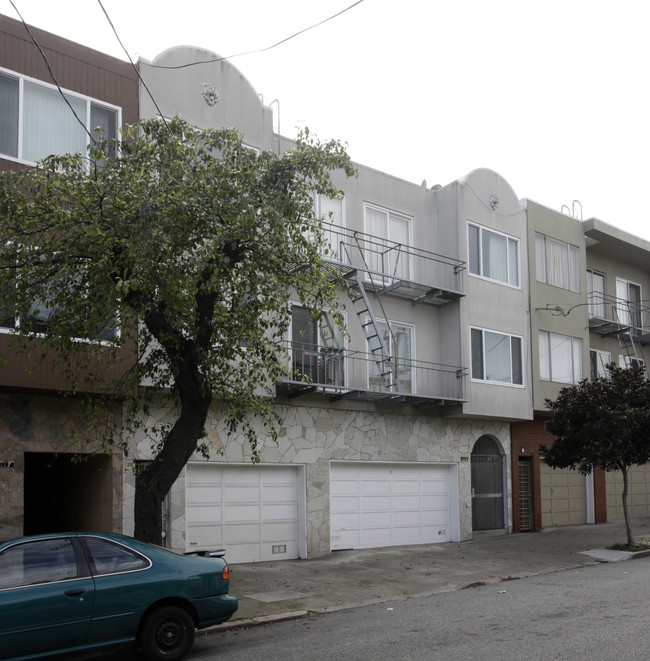 119 Day St in San Francisco, CA - Foto de edificio - Building Photo