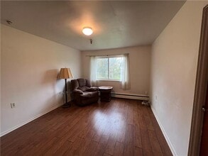 530 German St in Harmony, PA - Building Photo - Building Photo