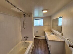 2068 Townsend Rd in Sooke, BC - Building Photo - Building Photo