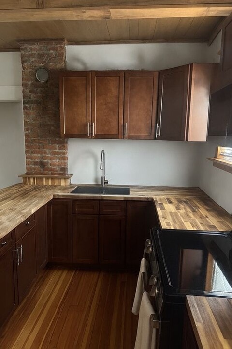 5 Charles St in Schenectady, NY - Building Photo