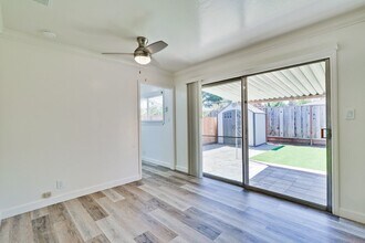 800 W Hacienda Ave in Campbell, CA - Building Photo - Building Photo
