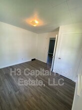 562 Wilson Ave in Wood River, IL - Building Photo - Building Photo