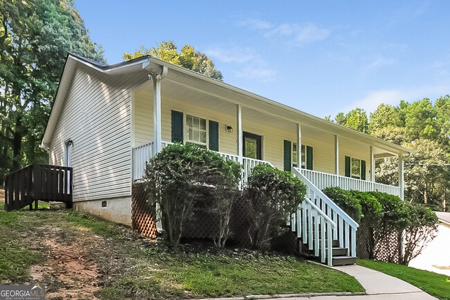 8303 Lakeview Dr SW in Covington, GA - Building Photo - Building Photo
