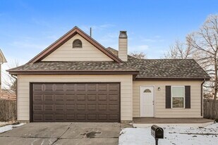 17704 E Bellewood Dr, Unit 1621-D in Aurora, CO - Building Photo