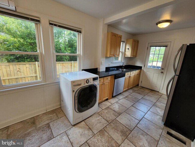 property at 1227 N Utah St