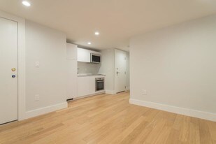 35 South St, Unit B3 in Boston, MA - Building Photo