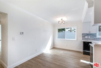 117 Avenida Algodon in San Clemente, CA - Building Photo - Building Photo