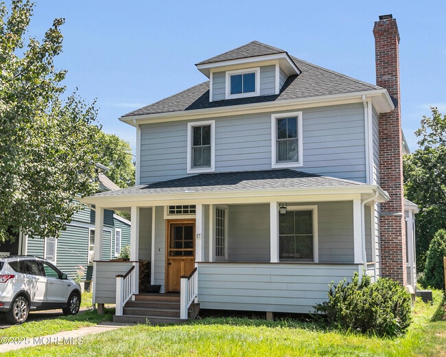 17 Brown Pl in Red Bank, NJ - Foto de edificio - Building Photo