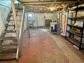 696 Worth Ave in Linden, NJ - Building Photo - Building Photo