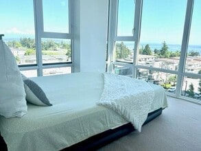 1455 George St in White Rock, BC - Building Photo - Building Photo