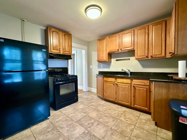 4069 Washington St, Unit 1 in Boston, MA - Foto de edificio - Building Photo