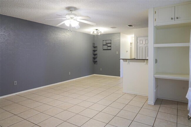 8705 Clearbrook Trail in Austin, TX - Building Photo - Building Photo