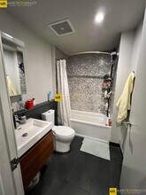 691 Massachusetts Ave in Boston, MA - Foto de edificio - Building Photo