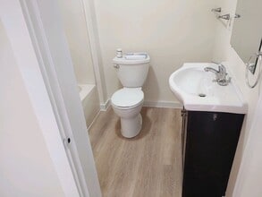 56 Park St in Orono, ME - Building Photo - Building Photo