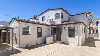 Unit 4 in San Jose, CA - Building Photo