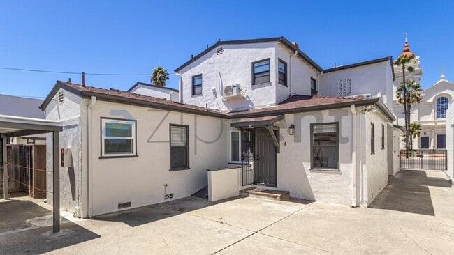 property at 1390 E Santa Clara St