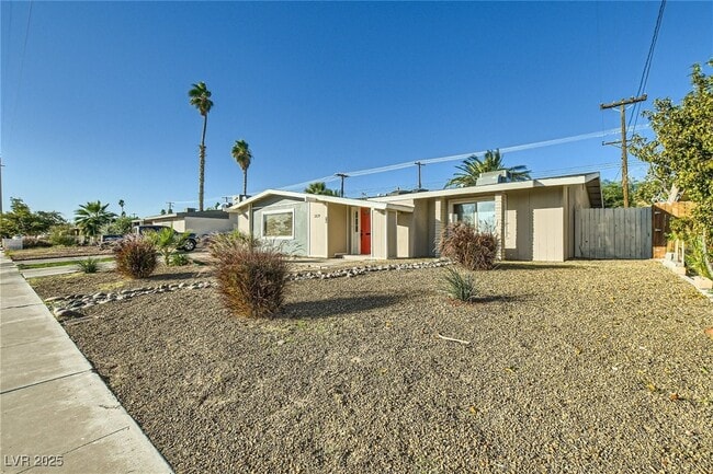 2129 Michael Way in Las Vegas, NV - Building Photo - Building Photo