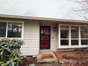 2345 NE 23rd St in Gresham, OR - Building Photo - Building Photo