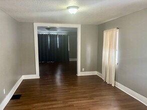 204 E Central Ave in Bluffton, IN - Building Photo - Building Photo