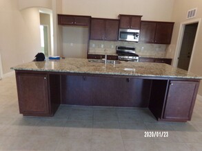 4782 Beckman Way in Merced, CA - Building Photo - Building Photo