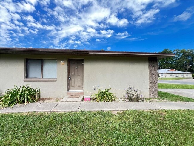 2000 NW 43rd St in Ocala, FL - Building Photo - Building Photo