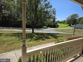 11 Strawberry Dr in Carlisle, PA - Building Photo