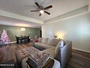 323 Tokay Dr in Fayetteville, NC - Foto de edificio - Building Photo