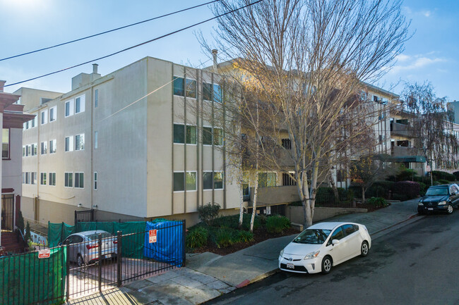 360 Vernon St in Oakland, CA - Foto de edificio - Building Photo