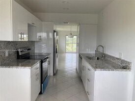 12701 SW 13th St in Pembroke Pines, FL - Building Photo