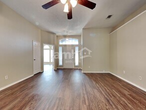 733 Grandview Ave in Seagoville, TX - Building Photo - Building Photo