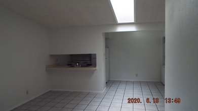 5513 Lochmoor in San Antonio, TX - Building Photo - Building Photo