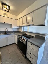 4920 Stanley Ave in Las Vegas, NV - Building Photo - Building Photo