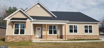 112 W Main St in Sudlersville, MD - Building Photo