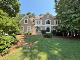 305 Pilgrimage Point in Alpharetta, GA - Building Photo