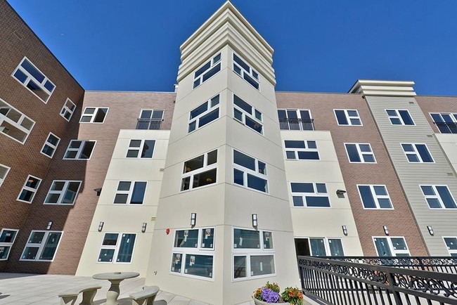 115Bruen in Newark, NJ - Foto de edificio - Building Photo