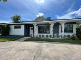 1902 W Nassau St in Tampa, FL - Building Photo