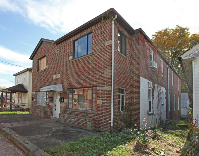 1535 3rd Ave in Charleston, WV - Foto de edificio - Building Photo