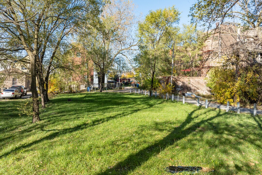 Sacred Apartments in Chicago, IL - Building Photo