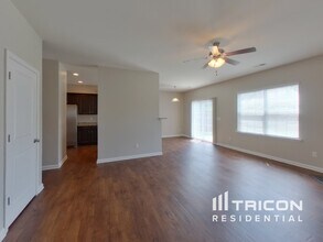 224 Elmhaven Dr in Simpsonville, SC - Building Photo - Building Photo