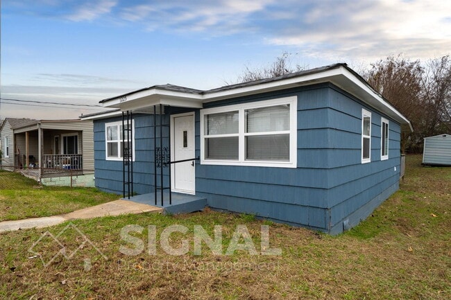 1225 8th Ave in Fultondale, AL - Building Photo - Building Photo