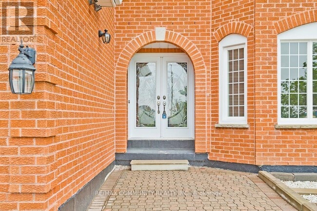 878 Grandview St N in Oshawa, ON - Building Photo - Building Photo