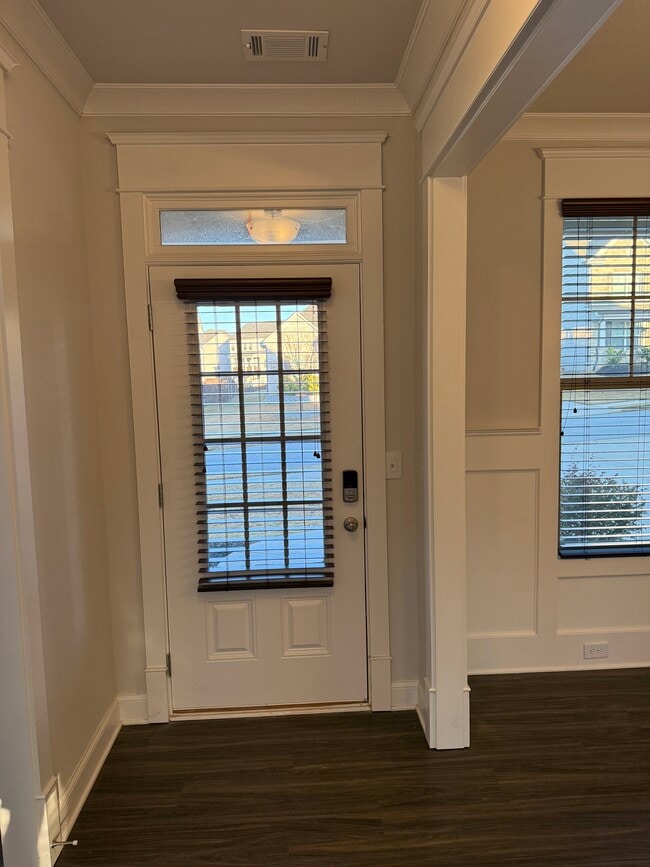 7107 Branch Creek Cv in Flowery Branch, GA - Building Photo - Building Photo