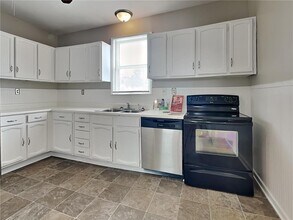 52 22nd Ave NE in Minneapolis, MN - Building Photo - Building Photo