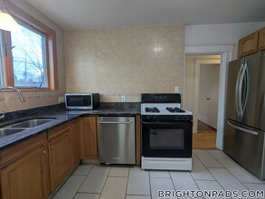 80 Wallingford Rd in Boston, MA - Building Photo - Building Photo
