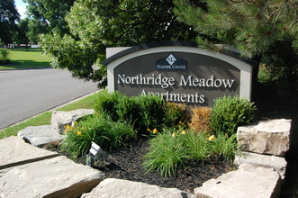 Northridge Meadow Apartments in Northville, MI - Foto de edificio - Building Photo