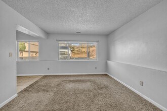 1465 Manitou Blvd in Colorado Springs, CO - Building Photo - Building Photo