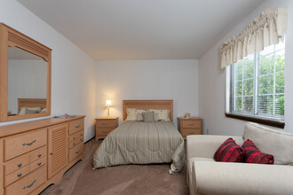 Village Green East in Madison, WI - Building Photo - Interior Photo